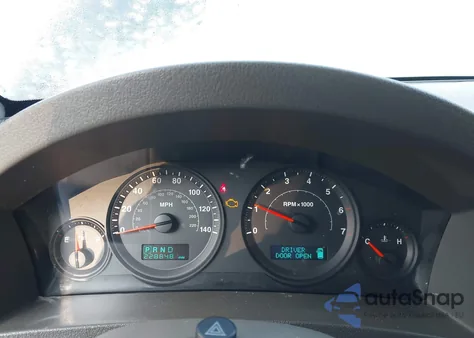 2005 Jeep Grand Cherokee Laredo from USA, damaged, VIN 1J4GR48K85C538205